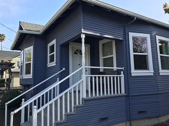 3rd image of 132 Myrtle St