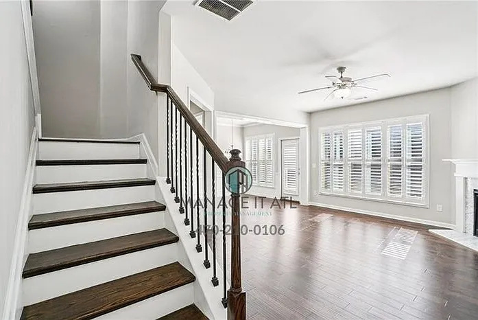 2558 Village Park Bnd — Photo 15