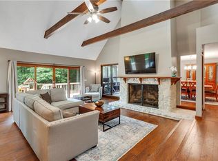 3982 Spalding Holw, Norcross, GA 30092