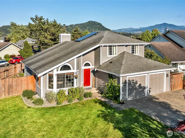 404 Jewell Street, Enumclaw, WA 98022