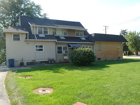 2nd image of 7001 W 107th St