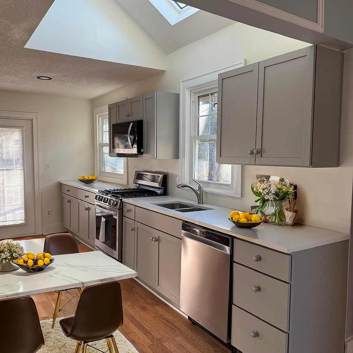 3 bed, 3500 sqft, $3,450 — Photo 4