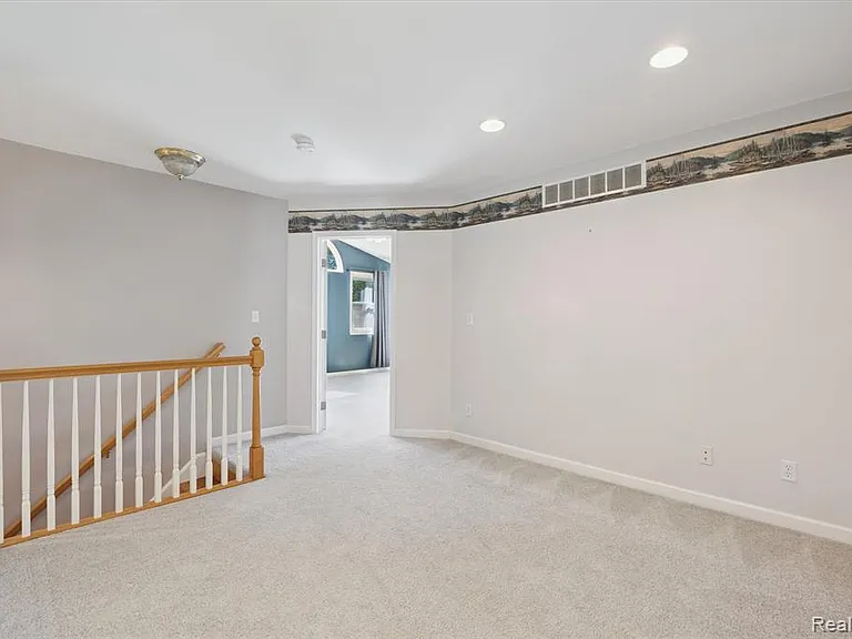 2860 E Coon Lake Rd — Photo 13