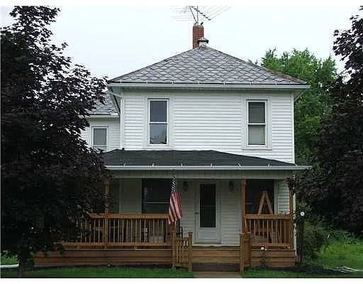 410 W Baird St photo 1
