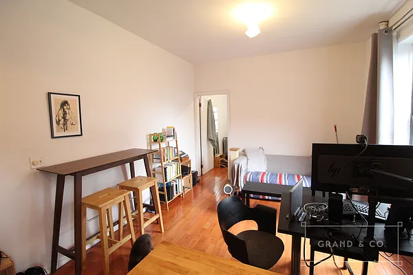 Rented by Grand & Co. | media 19