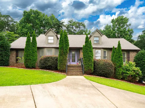 303 Bradford Cir, Trussville, AL 35173