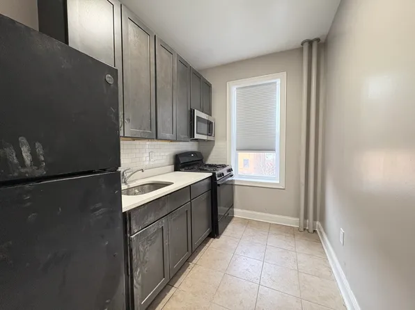 569 Bergen Avenue image 1 of 4