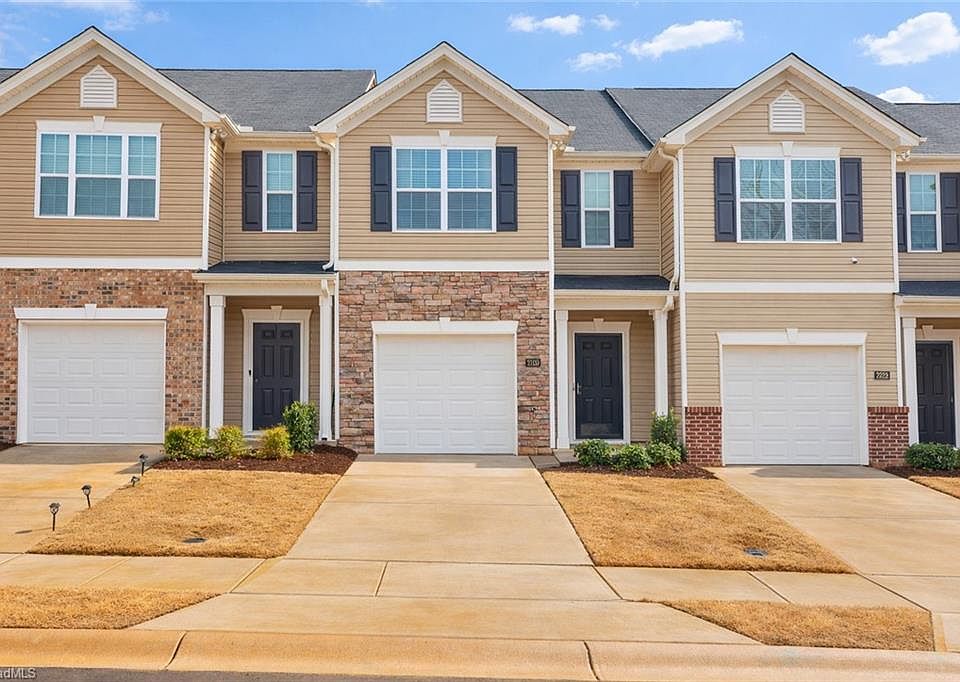 1st image of 2320 Lily Dr