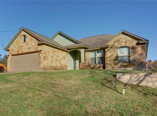 118 Mahalo Ct, Bastrop, TX 78602