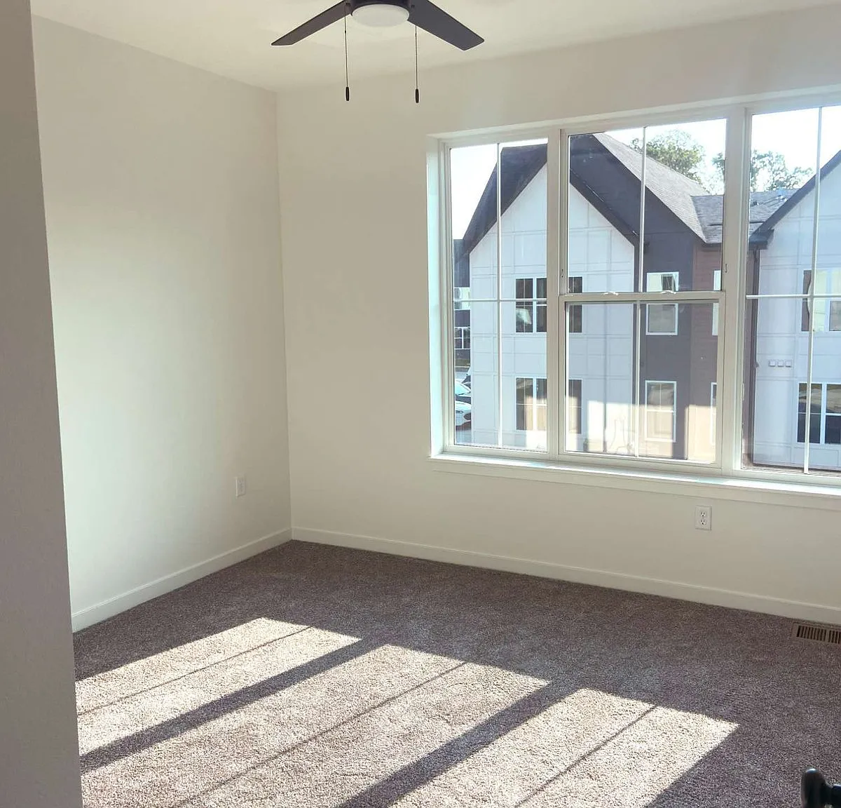 3154 Indianola Avenue 101 — Photo 4