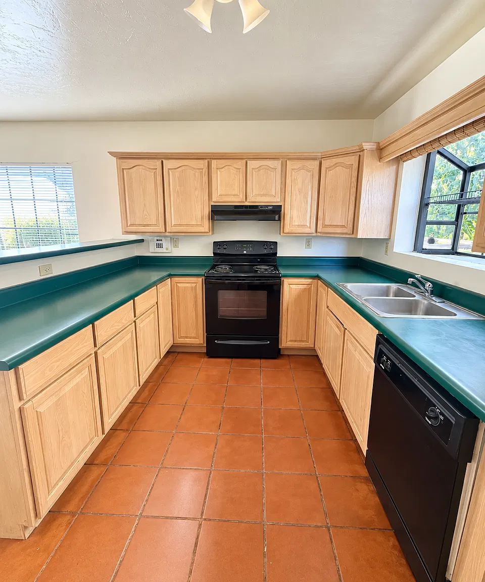 2522 N Corinthian Garden Dr — Photo 1