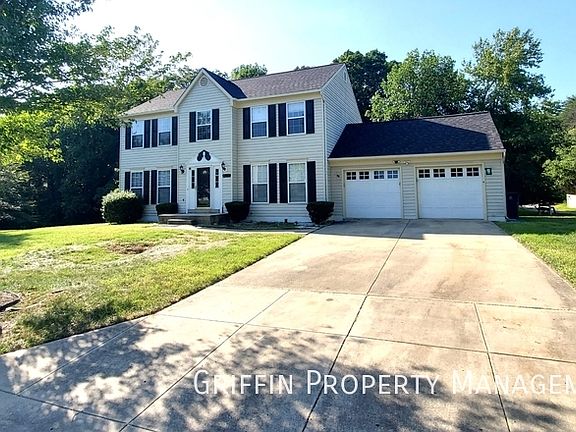 2nd image of 8001 Birdsong Dr