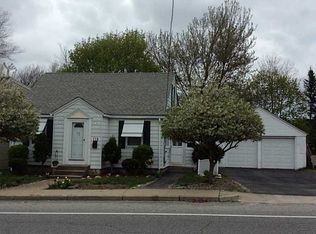 115 George Waterman Rd, Johnston, RI 02919