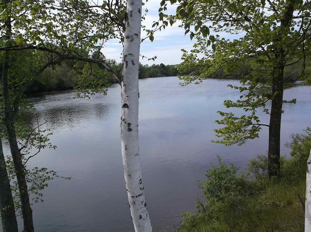 218 River Pointe Pkwy 4, Kingsford, MI 49802 Zillow