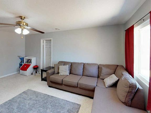 5th image of 1114 W Avenue J7