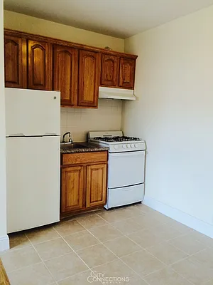 Rented by City Connections Realty | media 18