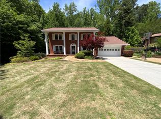 2450 Mary Briggs Ct, Dunwoody, GA 30360