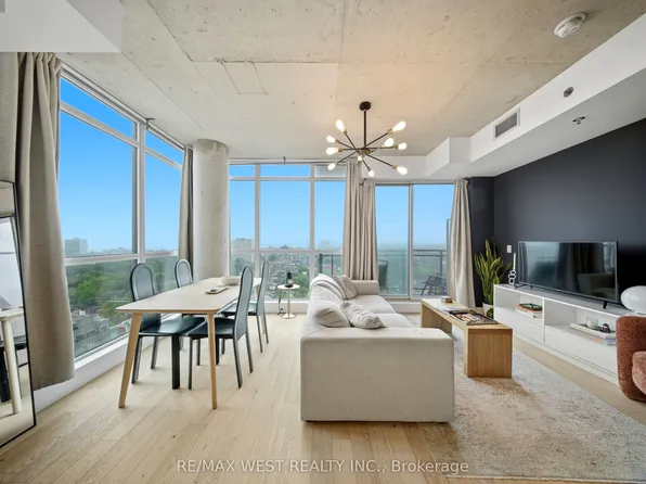 20 Minowan Miikan Ln #1810, Toronto, ON M6J 0E5