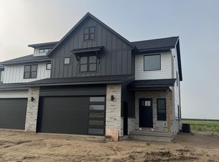 1620 Red Clover St, Holmen, WI 54636