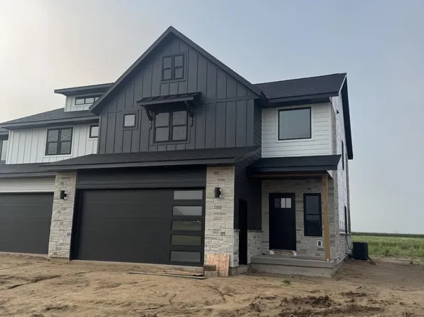 1620 Red Clover St, Holmen, WI 54636