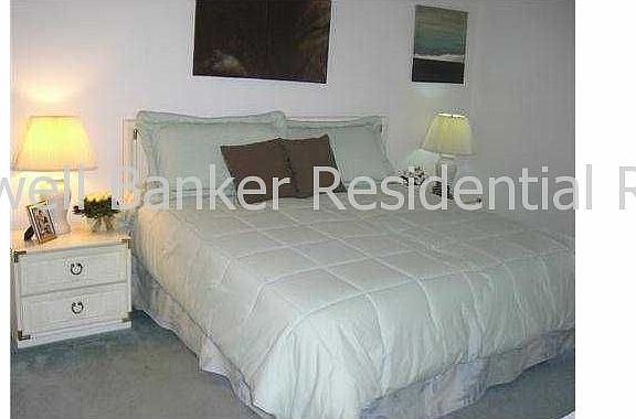 4th image of 220 Lakeview Dr APT 309