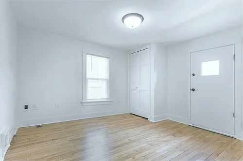 836 E Dayton St #2 Photo 1