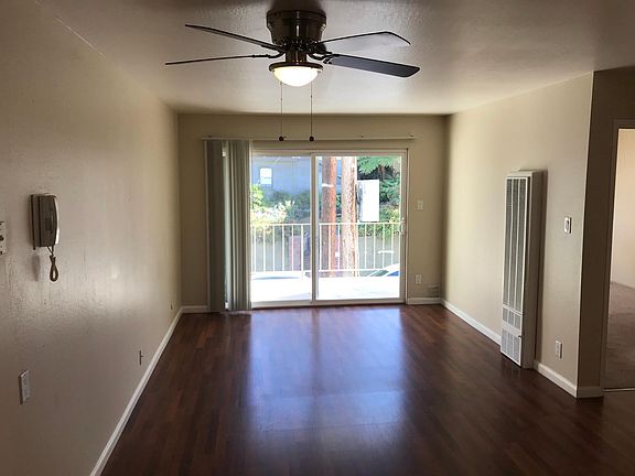 3rd image of 456 Wayne Ave #202