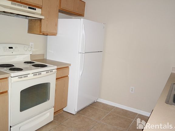2nd image of 464 Flamingo Ct
