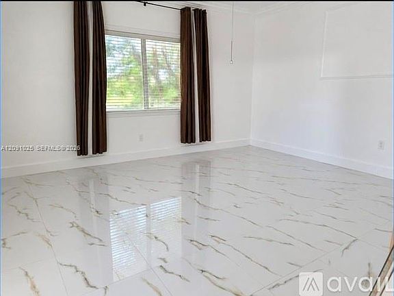 5th image of 3113 SE 2nd Dr