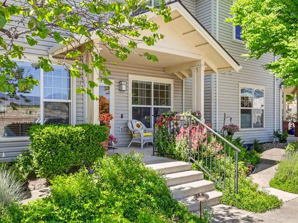 818 Pavilion Pl, Ashland, OR 97520