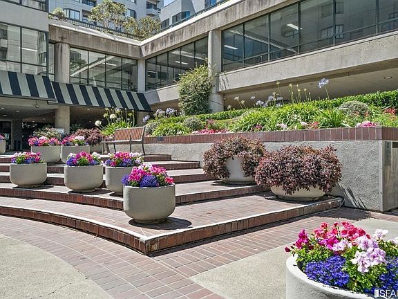 5th image of 601 Van Ness Ave APT 624