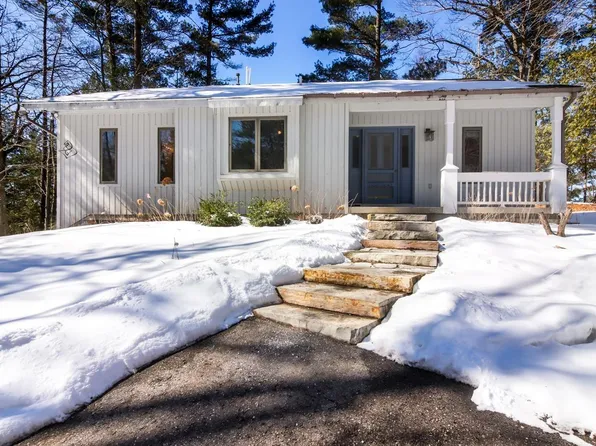 5392 Birch Glen Rd, Lake Ann, MI 49650