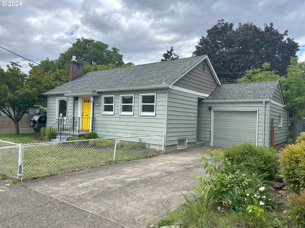 7505 Se Ctr, Saint Portland, OR 97206