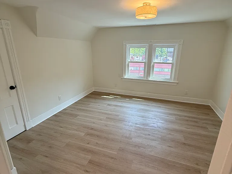 821 State St #3 — Photo 6