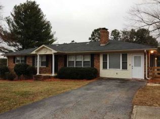 5022 Sullens Rd, Gainesville, GA 30506
