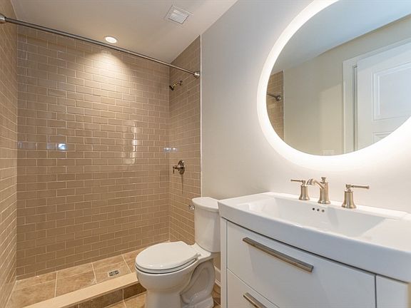 5th image of 133 Salem St #307