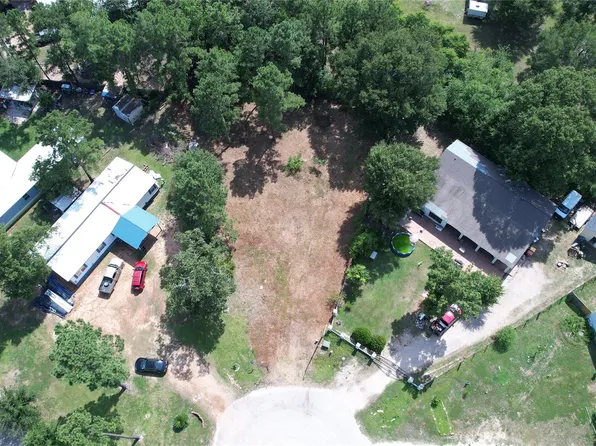 16304 Summer Hollow Dr, Conroe, TX 77303