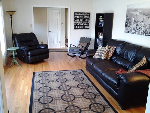3rd image of 373 College Park Ct NW