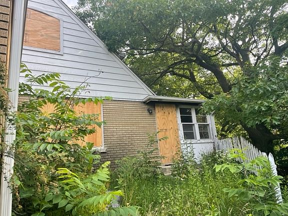 4th image of 1317 Eastview Dr