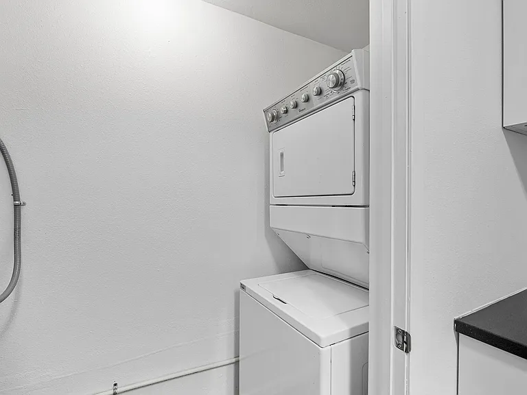 Green Spring Apartments — Photo 29