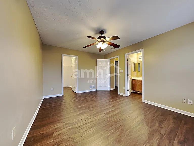 699 Thornton Dr — Photo 11