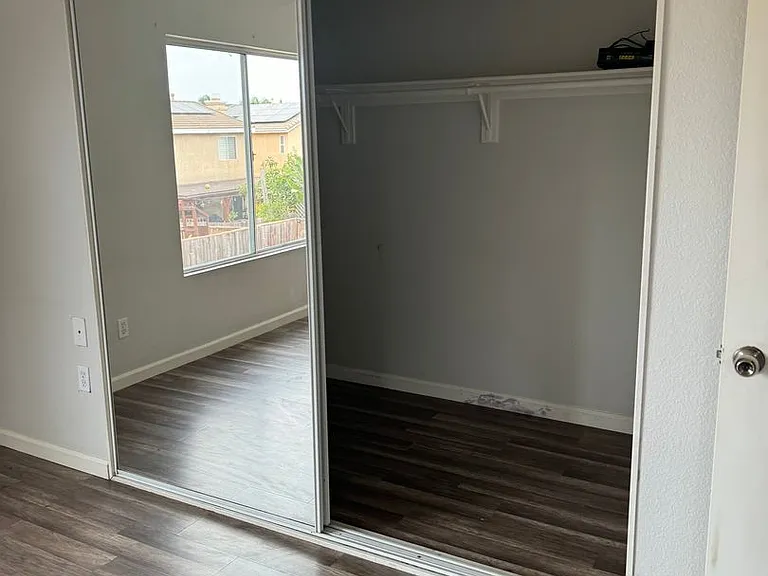 3215 Glancy Dr — Photo 10