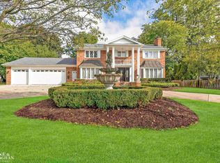 10 Willison Rd, Grosse Pointe Shores, MI 48236