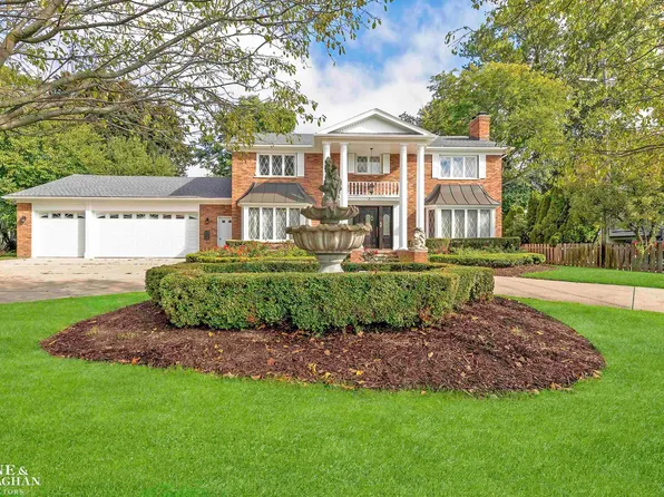 10 Willison Rd, Grosse Pointe Shores, MI 48236