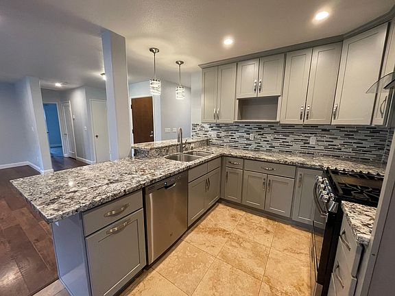 Modern open floor plan kitchen