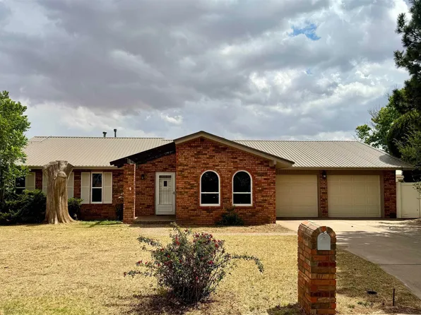2117 Castle Ct, Clovis, NM 88101