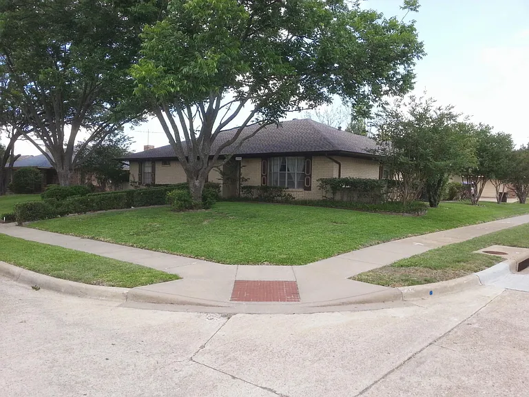 1808 Papeete Dr — Photo 8