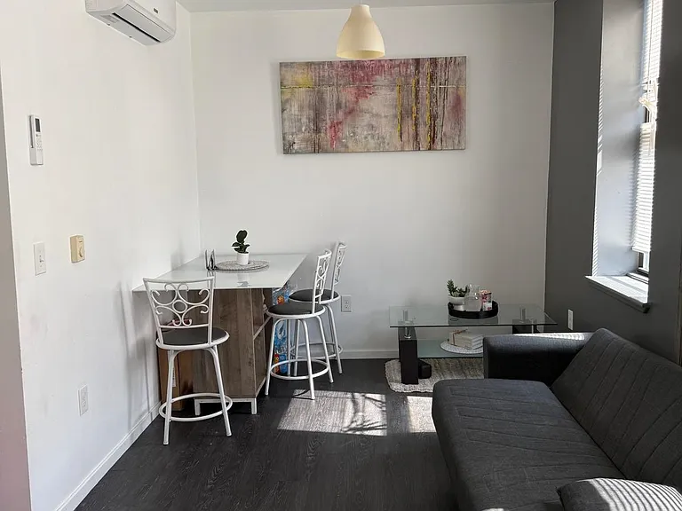 4701 Park Ave #2B — Photo 2