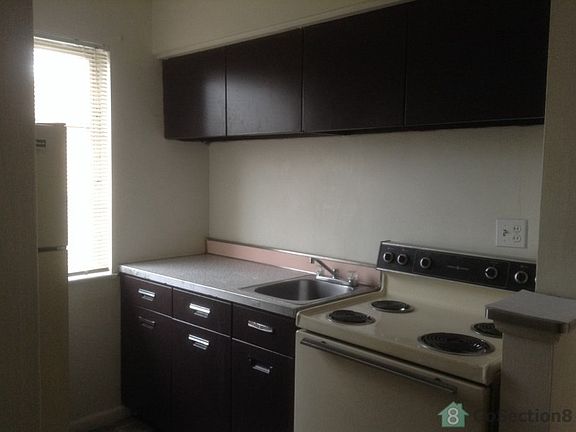 5th image of 2880 Harrison Ave APT 11