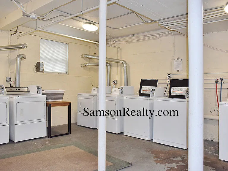 90 Taft Ave #8 — Photo 12